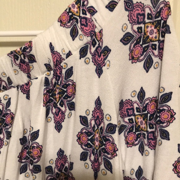 Pattern blouse - Picture 2 of 2